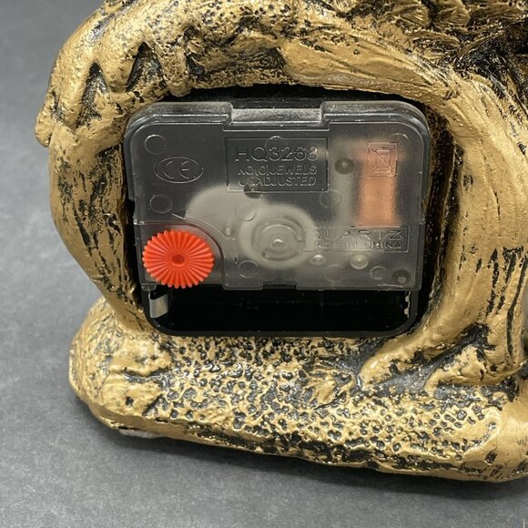 Vintage Desktop Eagle Resin Quartz Clock - Picture 6 of 6